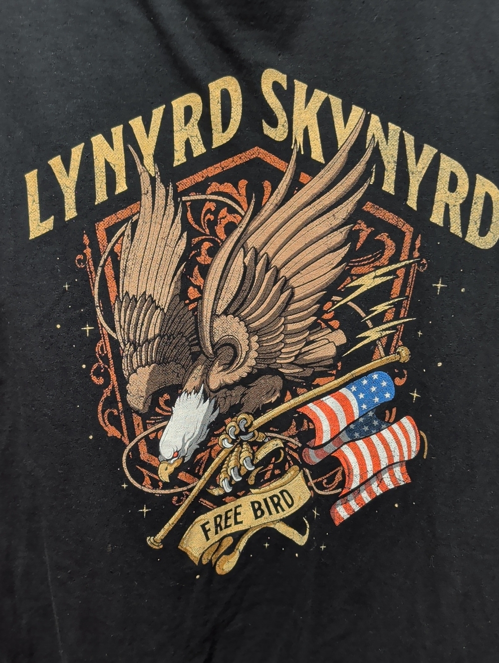 Lynyrd Skynyrd Gildan Black Heavy Cotton Crewneck T‑Shirt